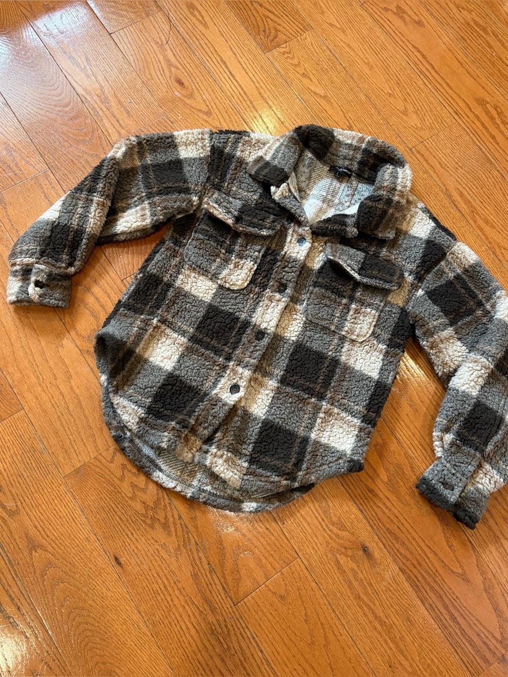 Almost Famous Plaid Sherpa Shacket Jacket Large Cozy Teddy Grunge Neutral